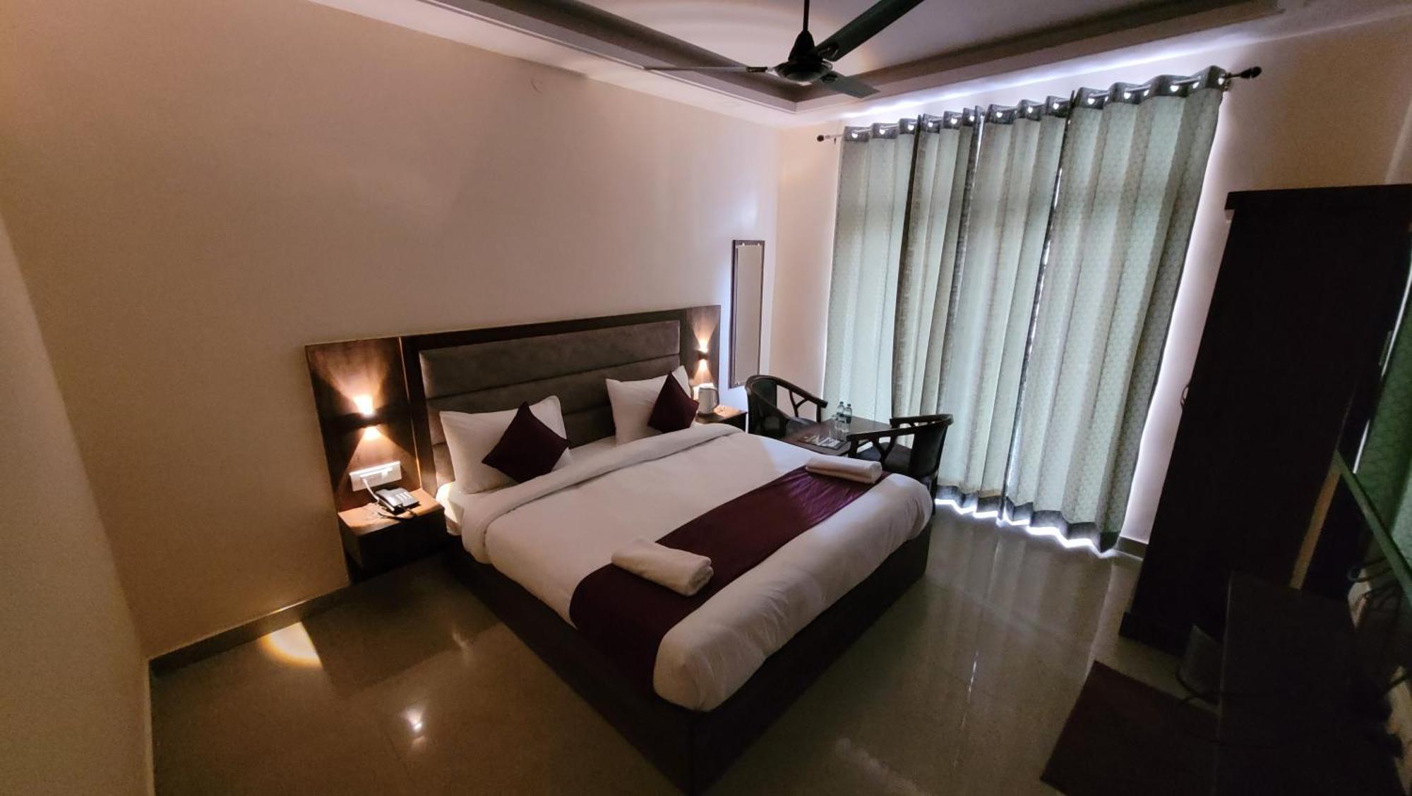 Hotel Keshav Nandan By The Shivaay Ришикеш Экстерьер фото