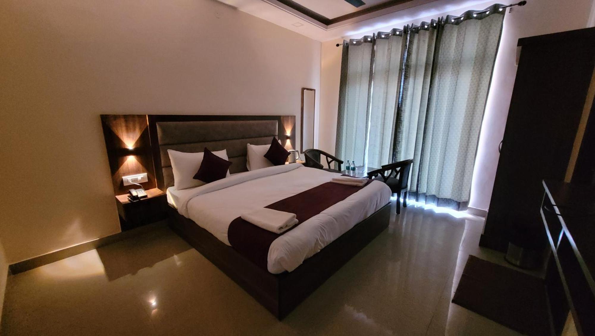 Hotel Keshav Nandan By The Shivaay Ришикеш Экстерьер фото