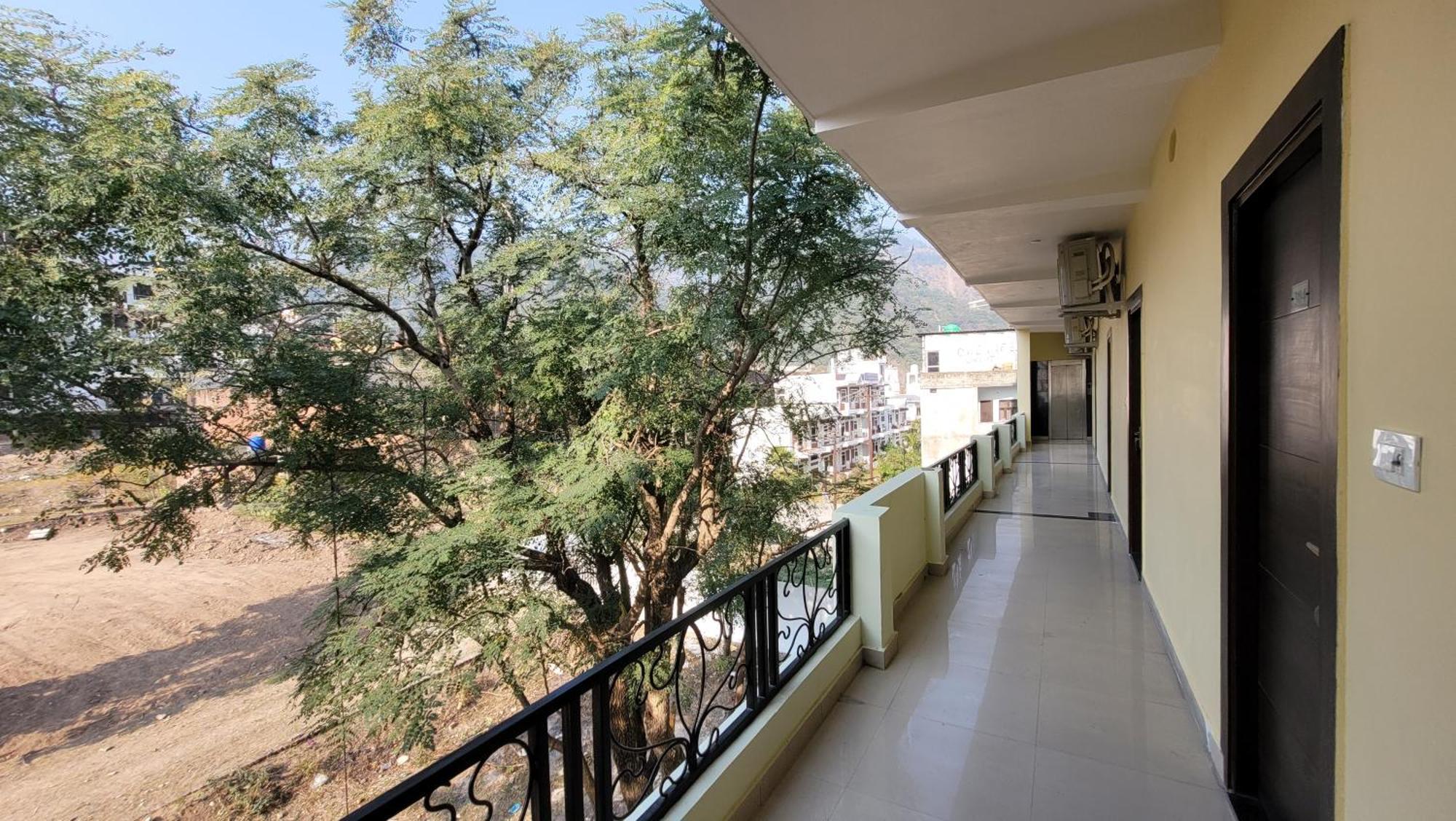 Hotel Keshav Nandan By The Shivaay Ришикеш Экстерьер фото